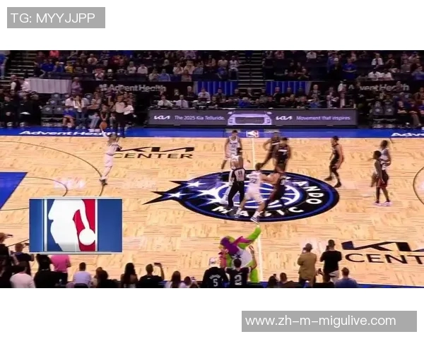 湖人队与老鹰队激战正酣球迷期待精彩对决与精彩瞬间 湖人队与老鹰队激战正酣球迷期待精彩对决与精彩瞬间